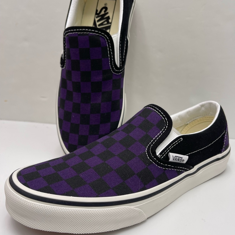 Vans Men’s Purple Checkered Classic Slip-On
Pop Check Gothic Grape Sneakers - Picture 13 of 16